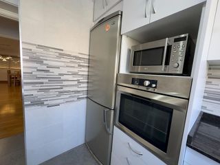 Piso en alquiler en Paus - Poligono San Blas en Alicante