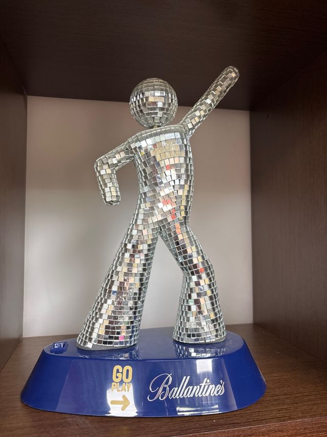 Figura Disco Ball Ballantine's Decoración Bar