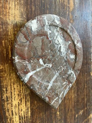 Plato decorativo de mármol