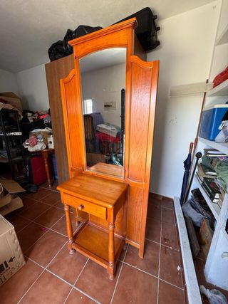 Aparador vintage de madera con espejo y cajón