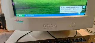 Monitor CRT Fujitsu-Siemens C779-172E