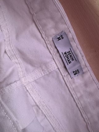 Falda tejana blanca Lefties