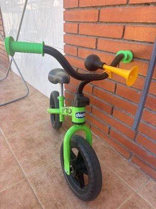 Bicicleta sin pedales Chicco verde