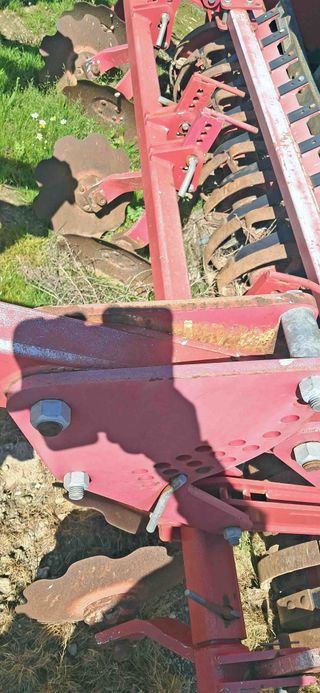 Cultivador chisel Ovlac 10 brazos 3 filas 3 metros