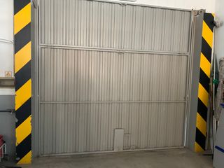 Puerta de garaje industrial
