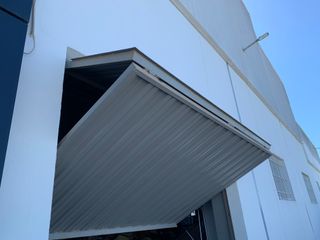 Puerta de garaje industrial