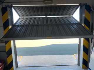 Puerta de garaje industrial