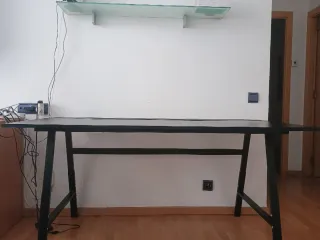 Escritorio Utespelare IKEA 1.60m - Muy Buen Estado