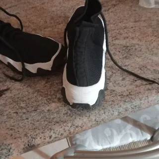 Scarpe donna Maira nere e bianche