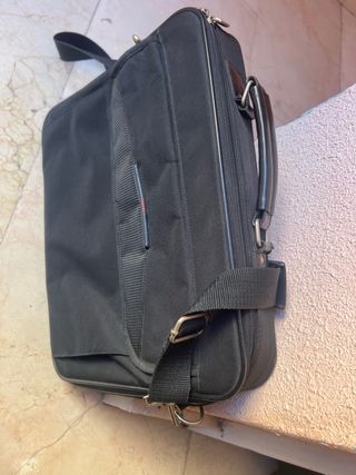 Maletín portátil Toshiba negro