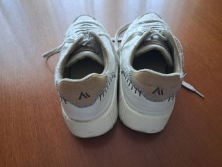 Zapatillas Mujer Vestir Beige y Blanco