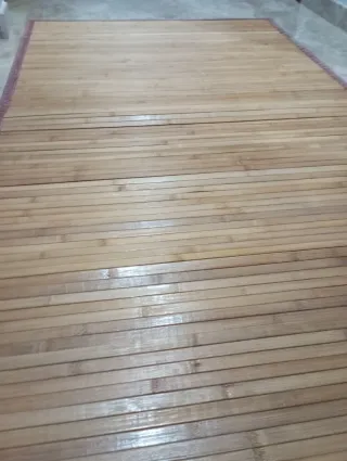 Alfombras imitación madera/bambú. Son 2