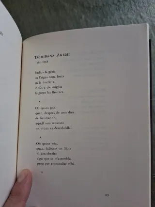 Per tot coixí les herbes de la lírica japonesa