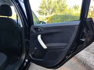 PEUGEOT 208 5P LIKE 1.2L PureTech 50KW 68CV