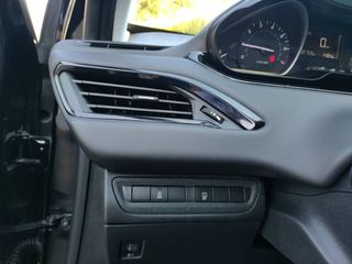 PEUGEOT 208 5P LIKE 1.2L PureTech 50KW 68CV