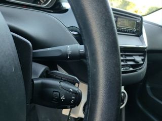 PEUGEOT 208 5P LIKE 1.2L PureTech 50KW 68CV