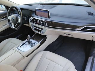 BMW Serie 7 745e