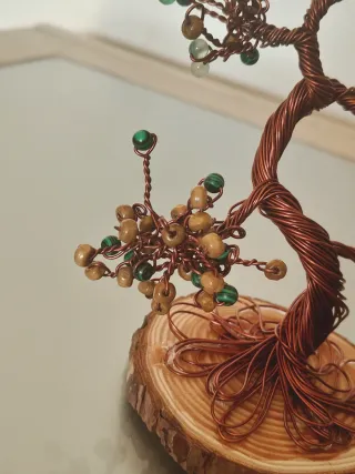 Alberino decorativo con pietre agata e legno