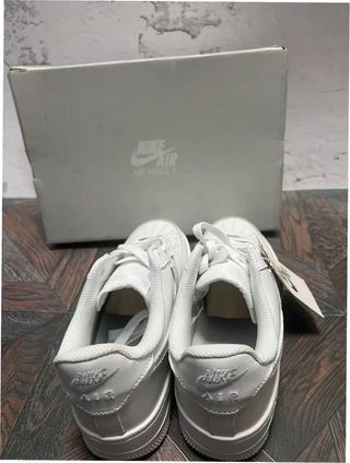 Nike Air Force 1 Low '07 Talla 38.5