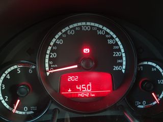 VOLKSWAGEN BEETLE 1.6 TDI 105 CV IMPECABLE