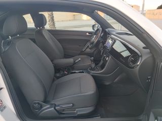 VOLKSWAGEN BEETLE 1.6 TDI 105 CV IMPECABLE