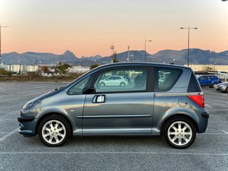 Peugeot 1007 2006