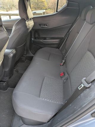 Toyota C-HR 2023 180H Advanced como nuevo