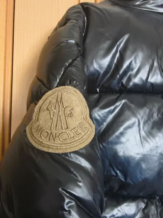 Chaqueta Moncler acolchada negra