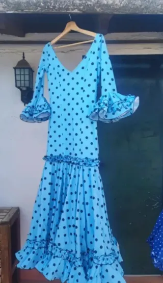 Traje de flamenca canastero azul y negro