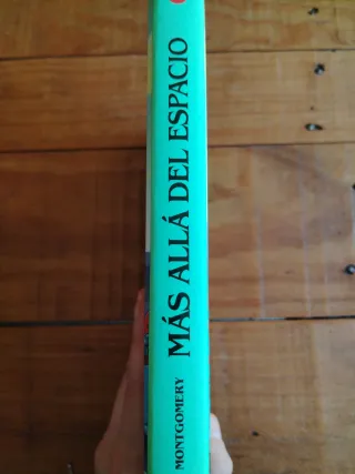 Elige tu propia aventura - Más allá del espacio...