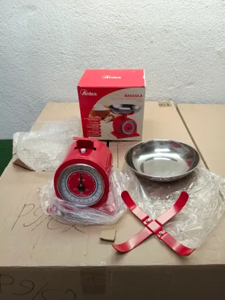 Báscula de Cocina ARDES Roja Mecánica
