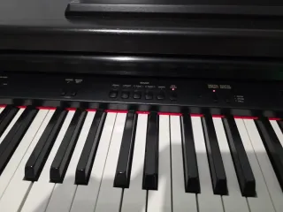Piano Technics Negro