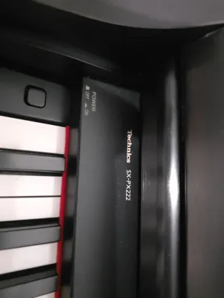 Piano Technics Negro