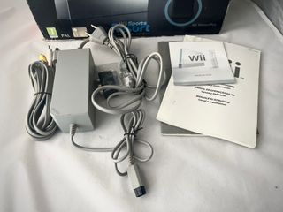 Nintendo Wii Nera + Wii Sports