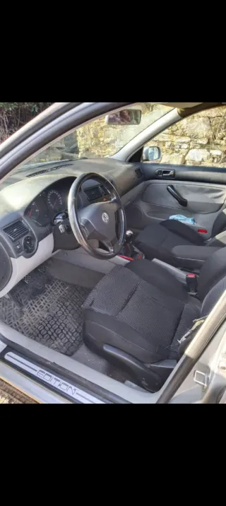 Volkswagen Golf 2004