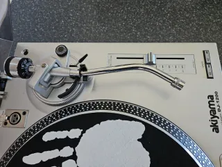 Akiyama DJ-1200 Tocadiscos Profesional