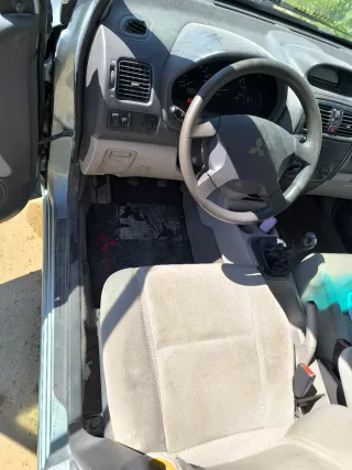 Mitsubishi Space Star 2003