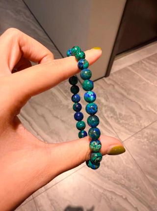 Pulsera de cuentas azul y verde