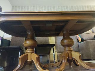 Mesa de comedor madera maciza ovalada