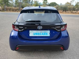 TOYOTA Yaris 1.5 120H Business Plus