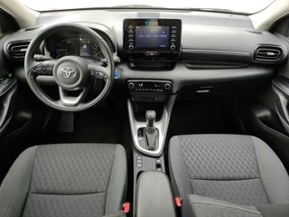 TOYOTA Yaris 1.5 120H Business Plus