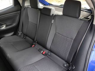 TOYOTA Yaris 1.5 120H Business Plus