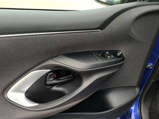 TOYOTA Yaris 1.5 120H Business Plus