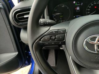 TOYOTA Yaris 1.5 120H Business Plus