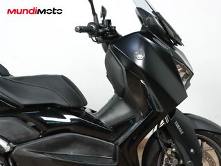 YAMAHA X-MAX 125