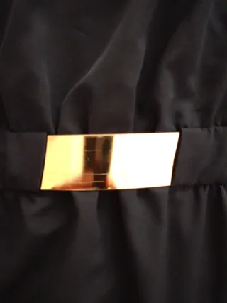 Vestido Zara azul con cinturón dorado