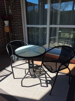 Mesa y 2 sillas balcón/terraza pequeña