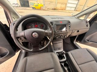 Volkswagen Golf 2005