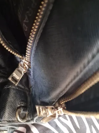 Borsa Prada Nera Media Grande, ascolta le offerte