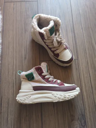 Zapatillas Suquan plataforma borrego beige